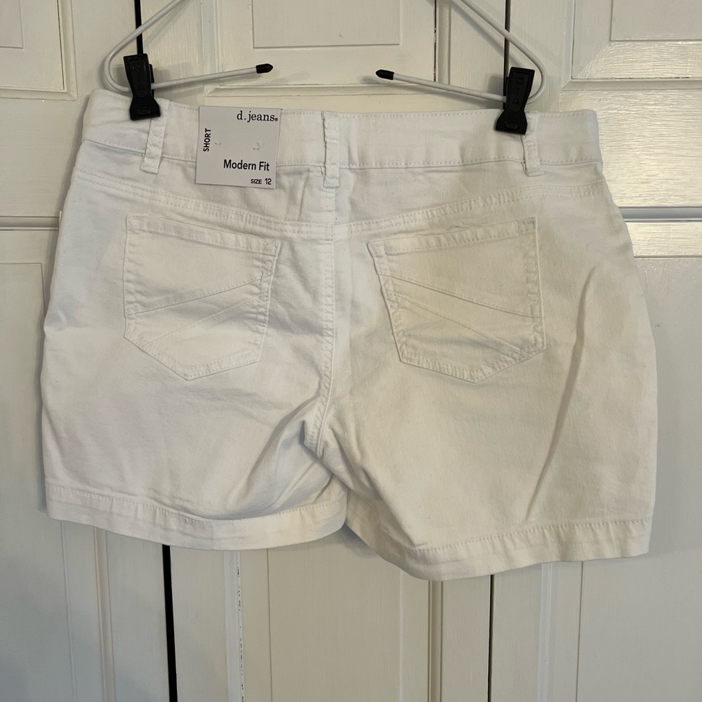 d. jeans White Modern Fit Women’s Jean Shorts